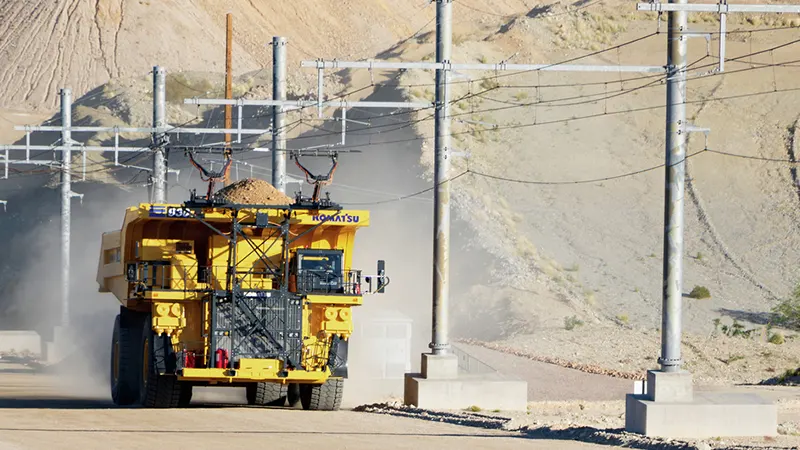 Komatsu's_autonomous_Trolly