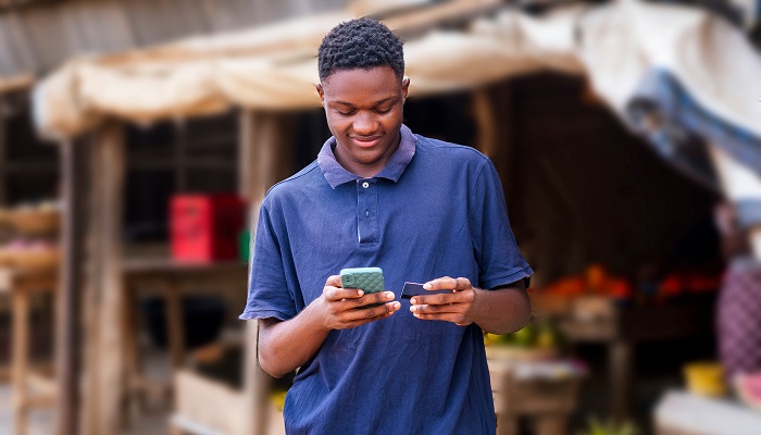 man_with_mobile_phone