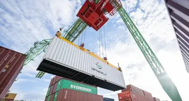 DP_World's_crane