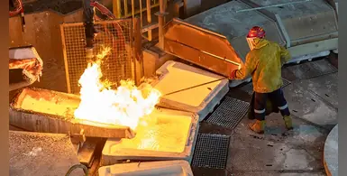 smelter-operations-worker-DRC-Kamoa-Kakula