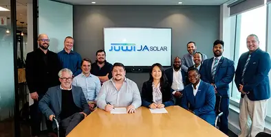 JUWI_JA_Solar_team