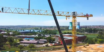 Manitowoc's_Potain_Crane_tower