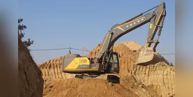 Volvo_EC300