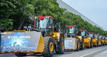 XCMG_Machineries_lined_up