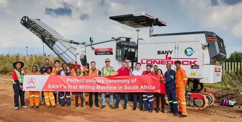 Sany_milling_machine_Gauteng_roads_South_Africa