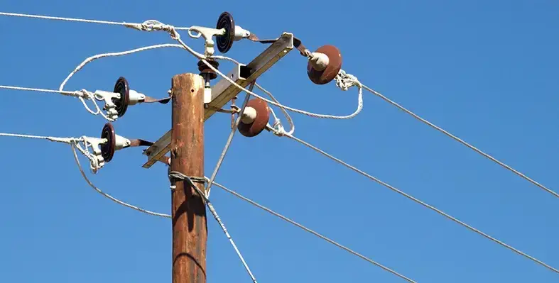 wooden_electricity_pylon