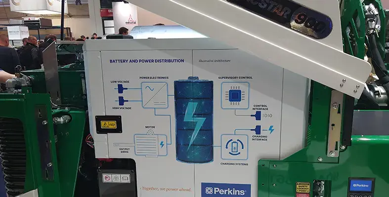 power_unit_on_display_at_trade_show