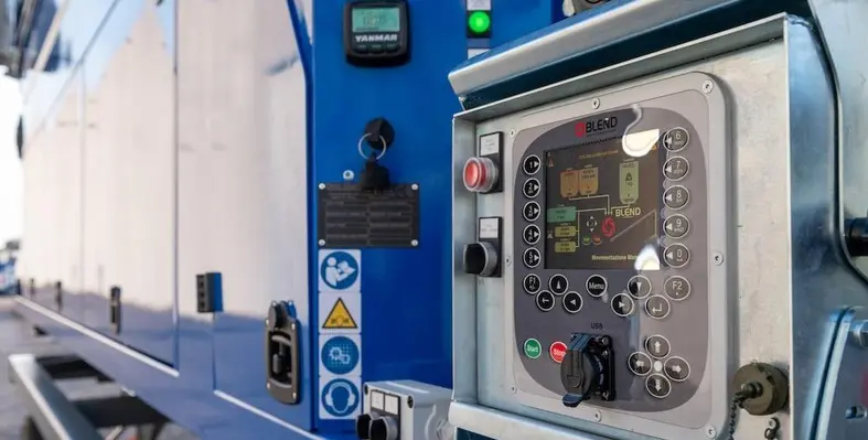 Production is automated by means of a simple and intuitive control panel. (Image source: Blend Plants) 4