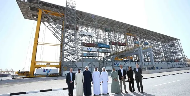 DP World and Masdar senior officials at the BOXBAY High Bay Storage (HBS) system in Jebel Ali, Dubai.