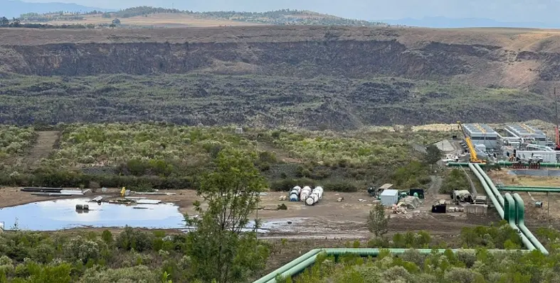 A wide shot of the Menengai geothermal project in Kenya.