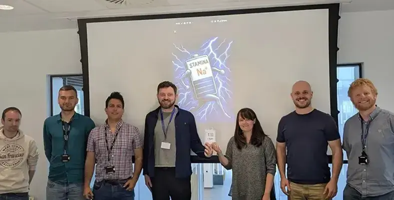 University_administrators_on_stage_presenting_the_project