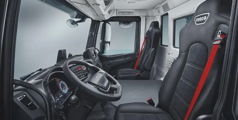 The new functionalities of the range have provided particular attention to productivity and safety, with a completely renewed and redesigned cabin. (Image source: IVECO) T Way internal.jpga