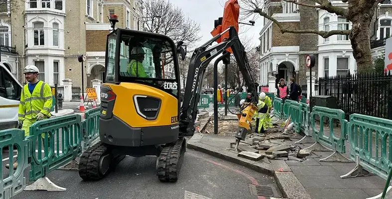 a_volvo_machine_in_London