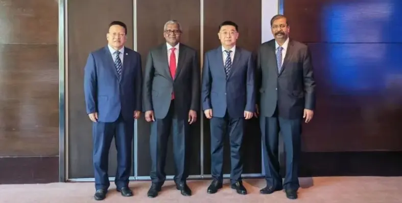 XCMG_and_Dangote_Group's_executive