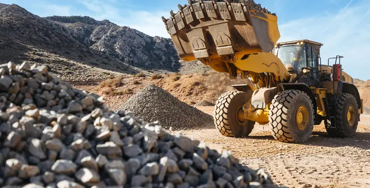 XHA3_earthmover_tyre