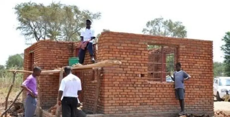 House_building_East_Africa